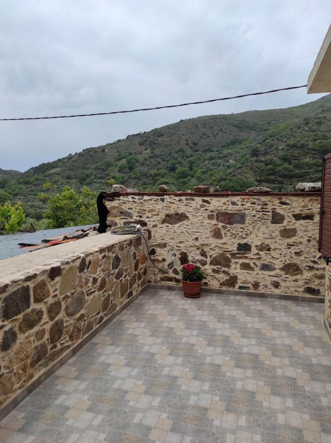 Alexander'S Cottage Limni  外观 照片
